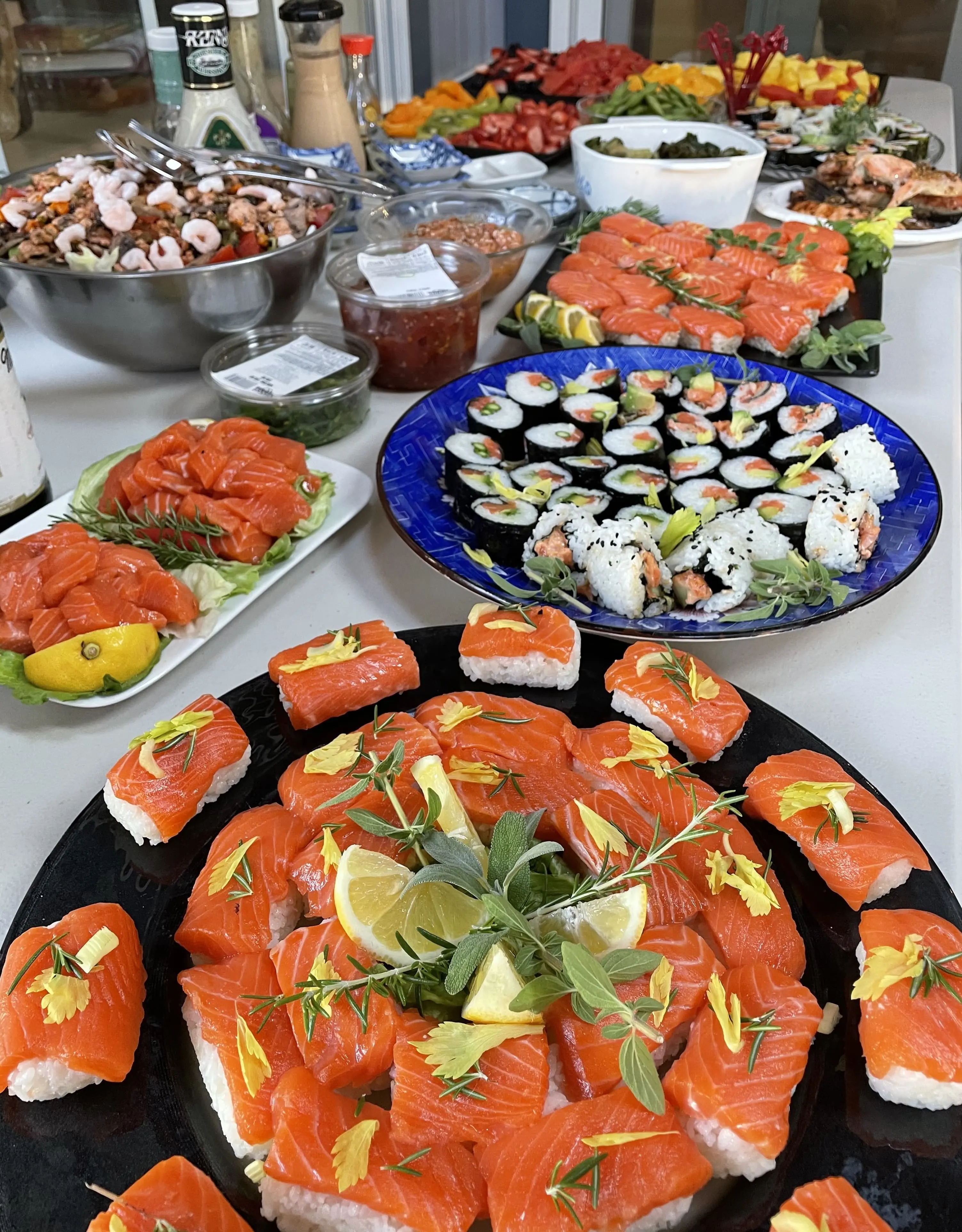Salmon sushi